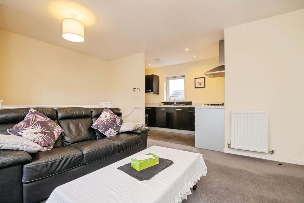 Property photo 2 of 16