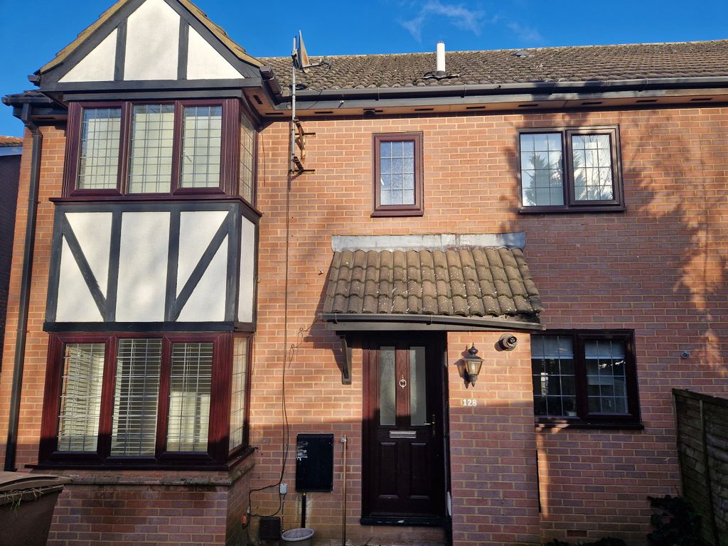 Property photo 2 of 16