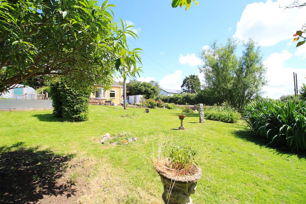 Property photo 3 of 7 Garden