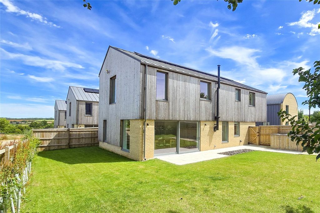 Property photo 1 of 35 Picture No. 61