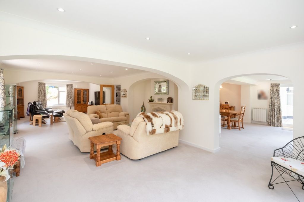 Property photo 2 of 42 Picture No. 58