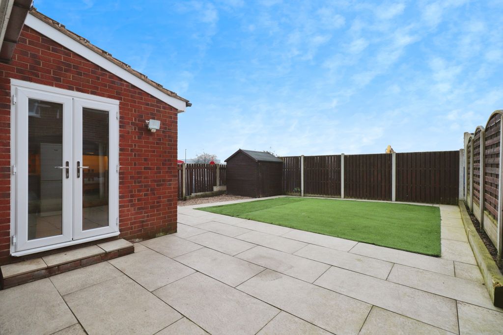 Property photo 2 of 15