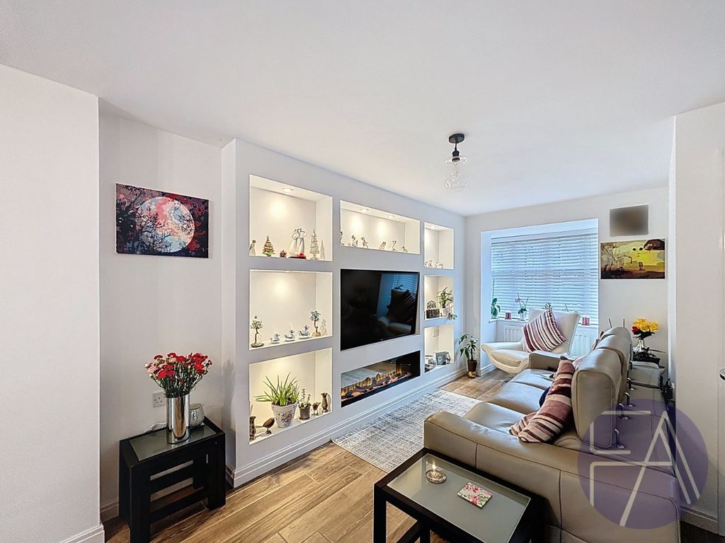 Property photo 2 of 20 4903423