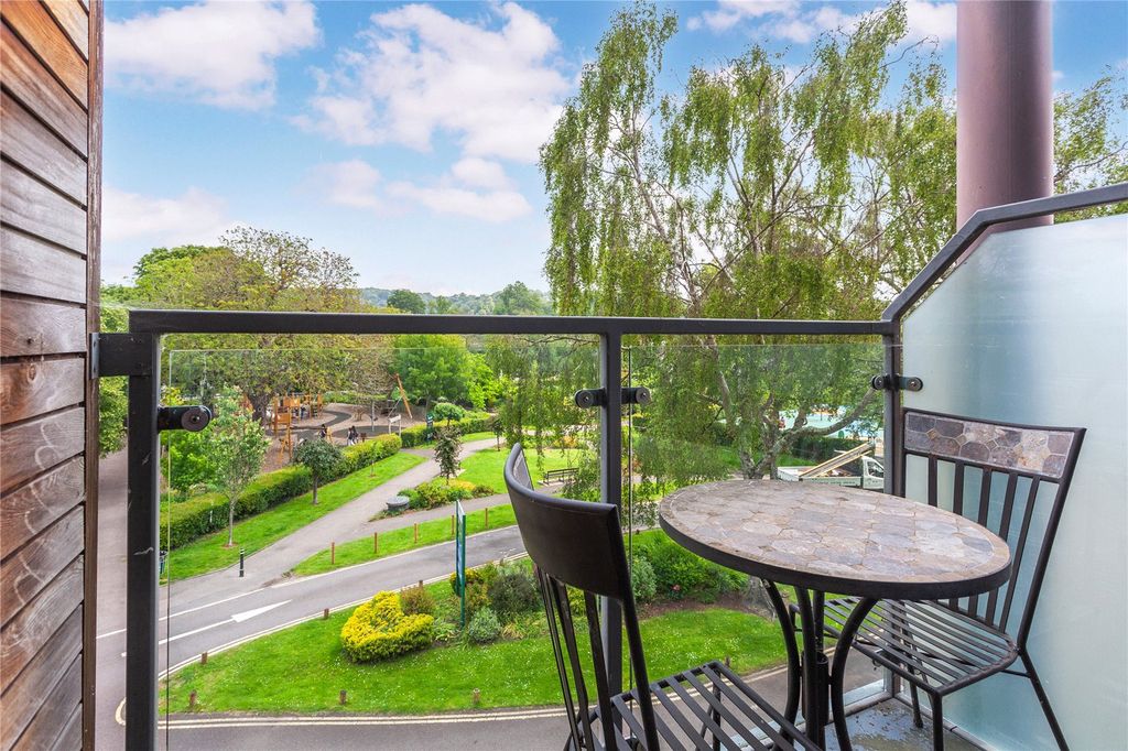 Property photo 3 of 15 Balcony