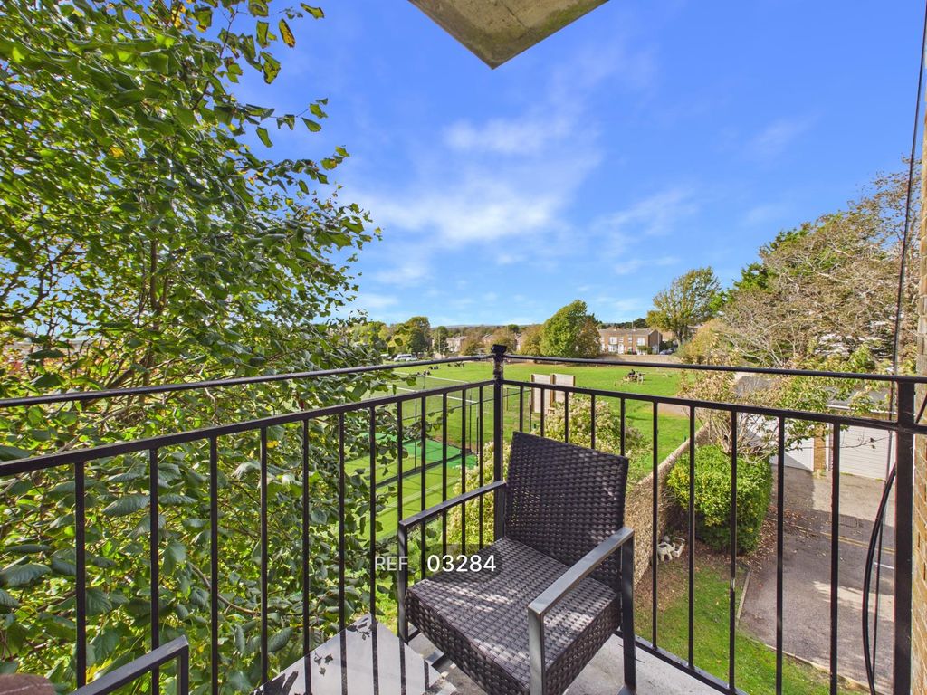 Property photo 3 of 9 Balcony