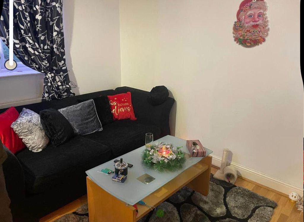 Property photo 2 of 6