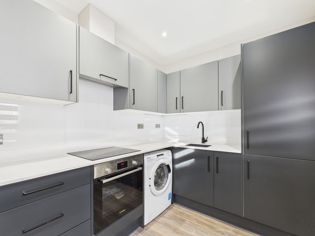 Property photo 1 of 5 Cam02841G0-Pr0044-Still002