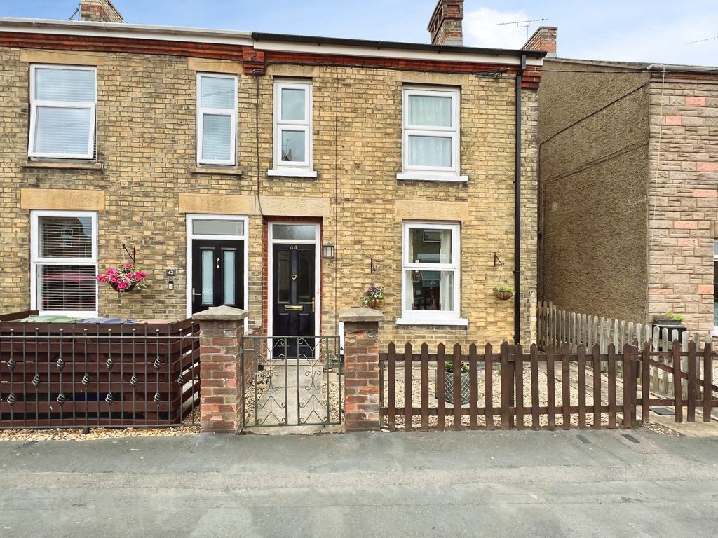 Property photo 1 of 16