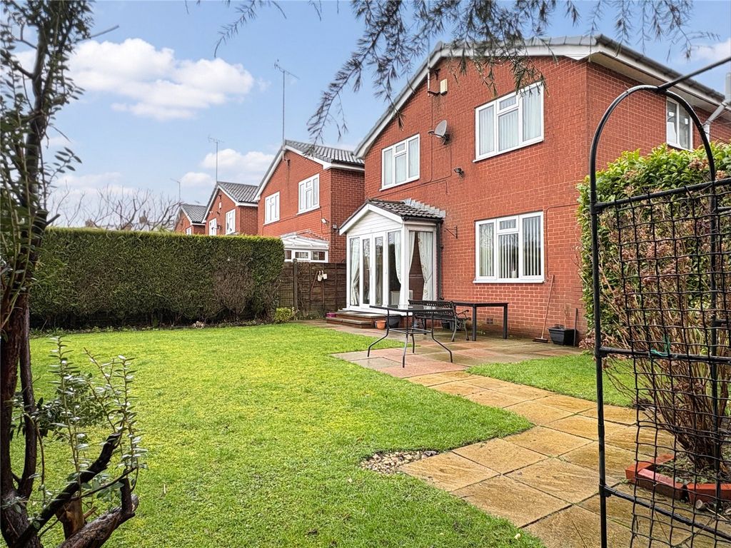 Property photo 2 of 18 Rear Garden