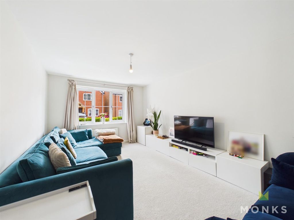 Property photo 2 of 31 Cam05160G0-Pr0081-Still045.Jpg