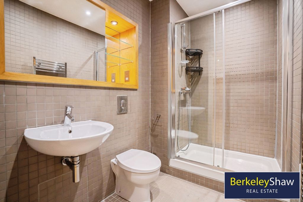 Property photo 3 of 29 Shower Room