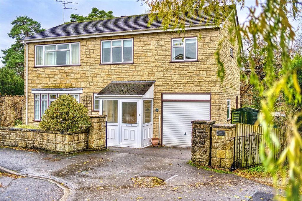 Property photo 1 of 11 Front