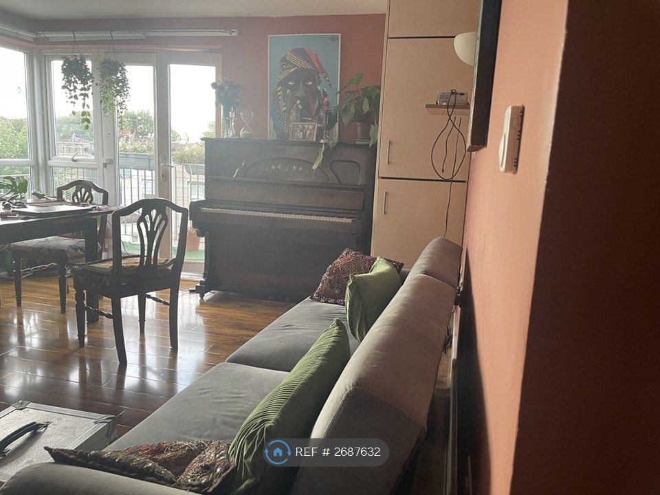 Property photo 2 of 8