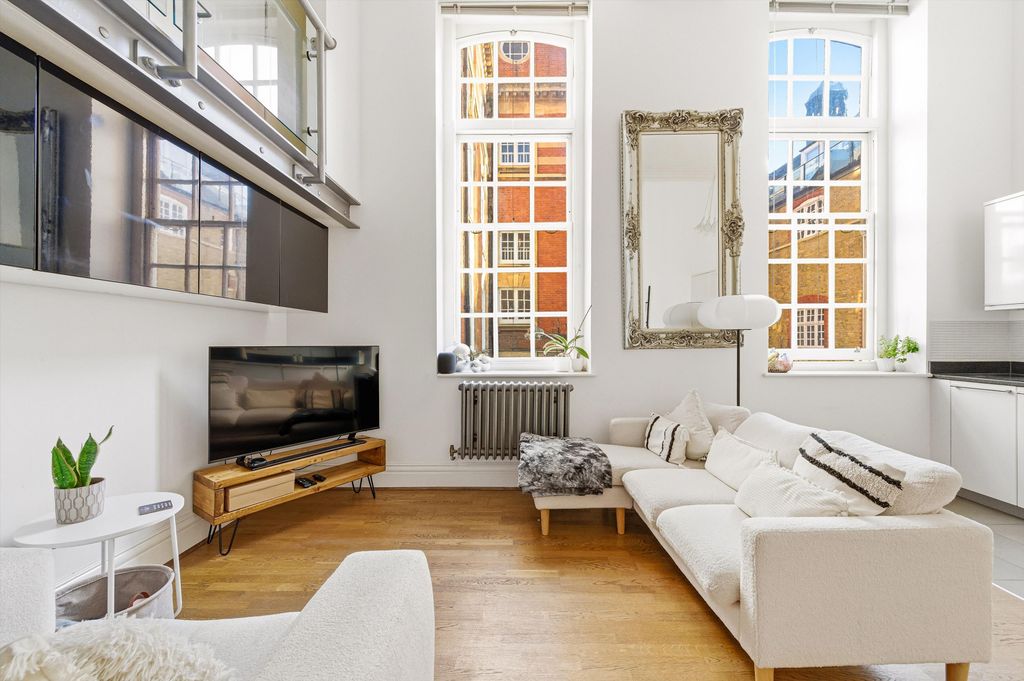 Property photo 2 of 22 Image