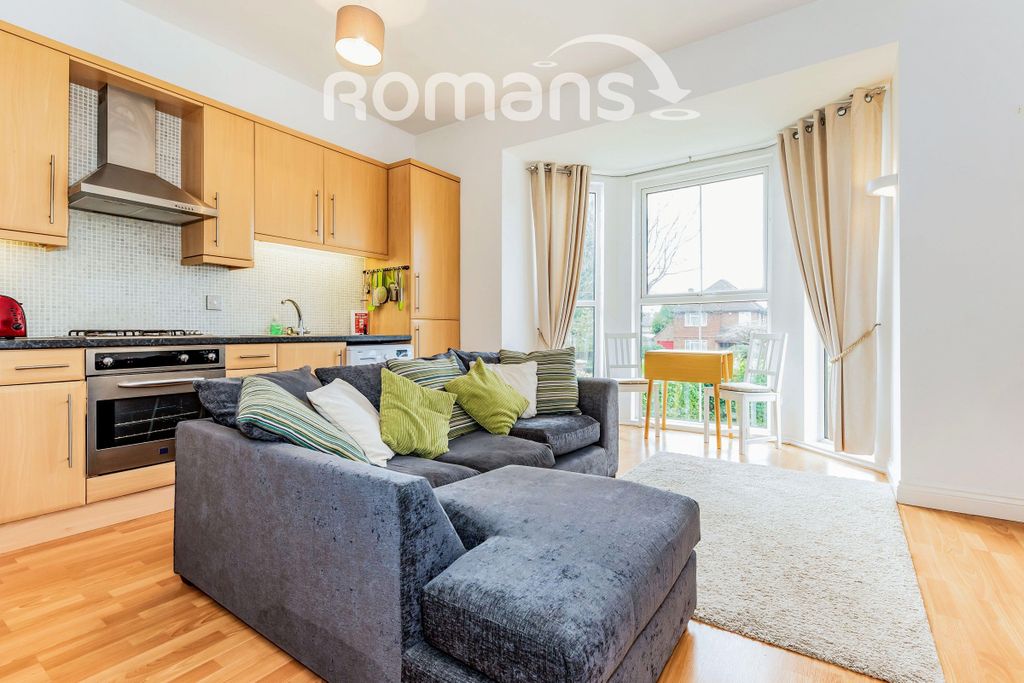 Property photo 2 of 6 A02995F0-5E4E-479E-9