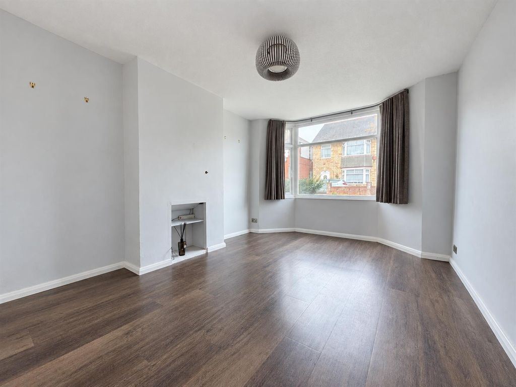 Property photo 3 of 20 3.Png