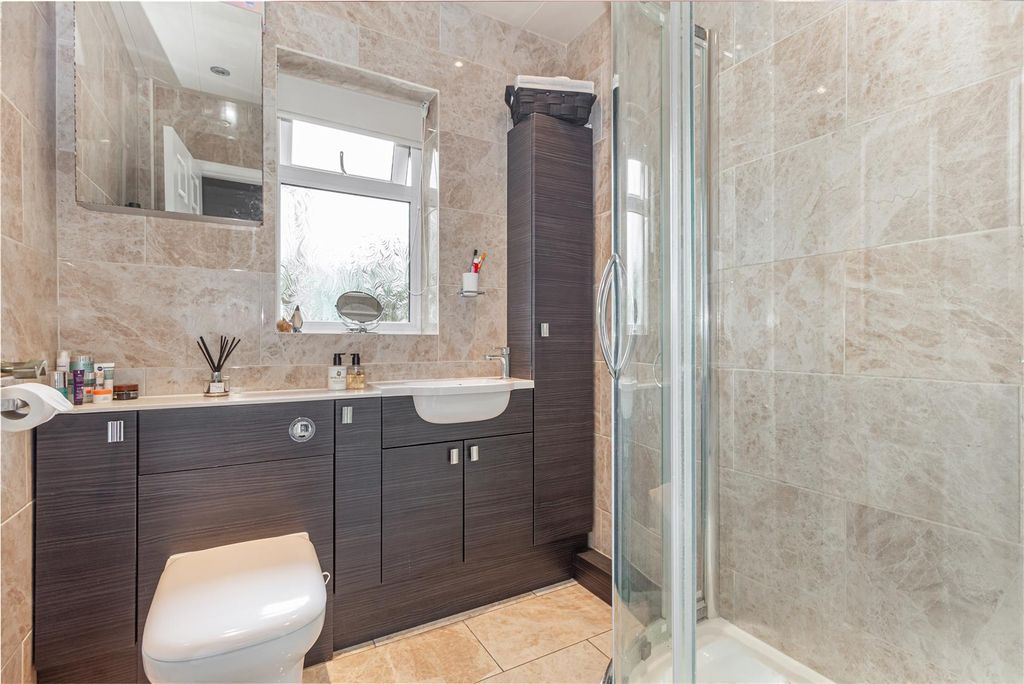 Property photo 2 of 18 Bathroom-1.Jpg