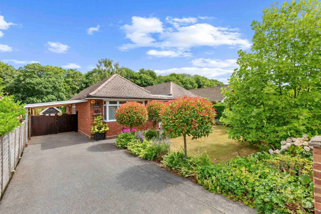 Property photo 1 of 12