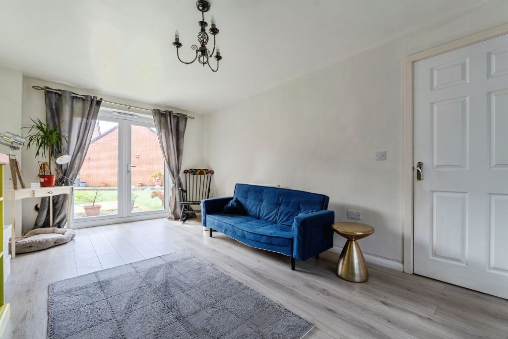 Property photo 2 of 23