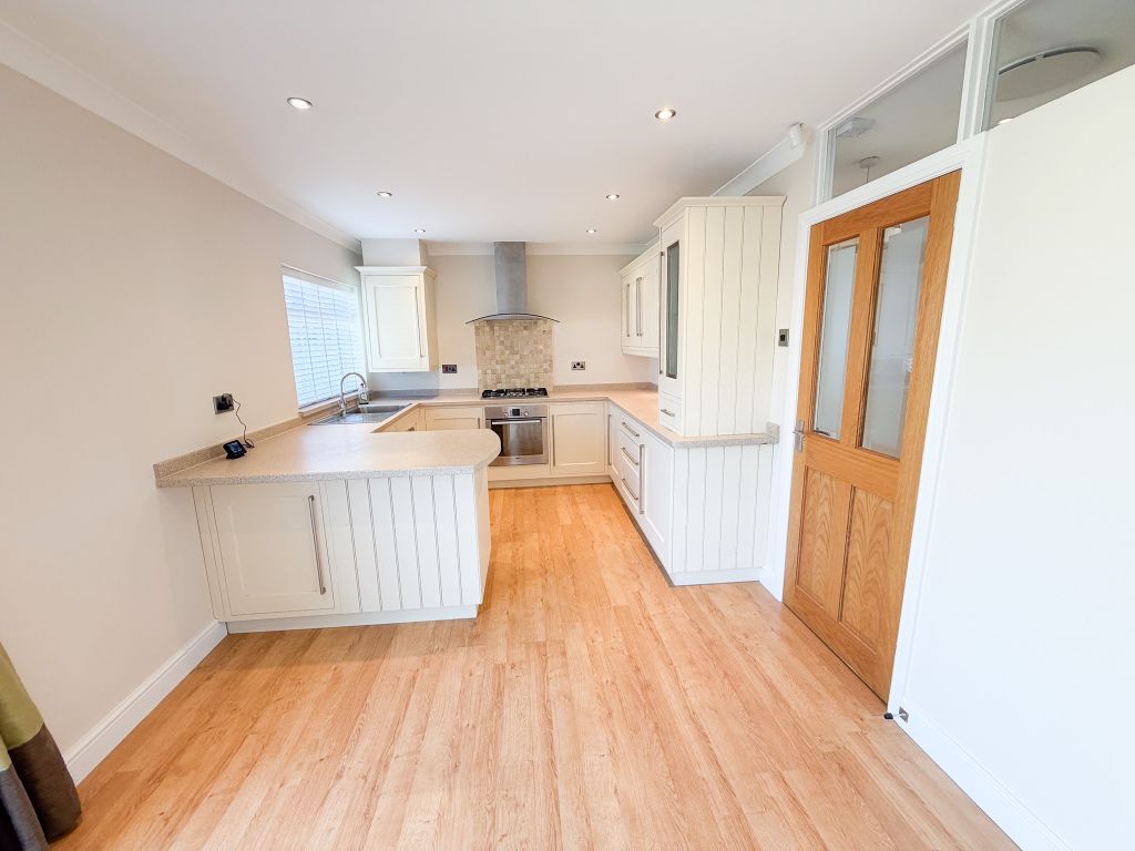 Property photo 3 of 12 Img_5713