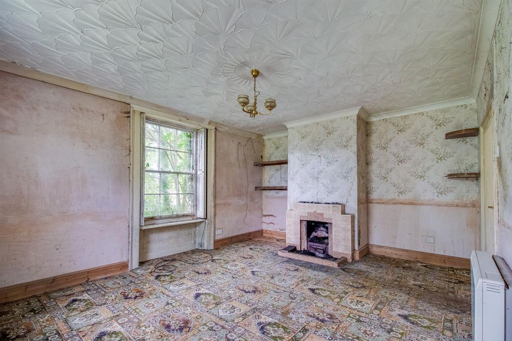 Property photo 2 of 12 Drawing Room