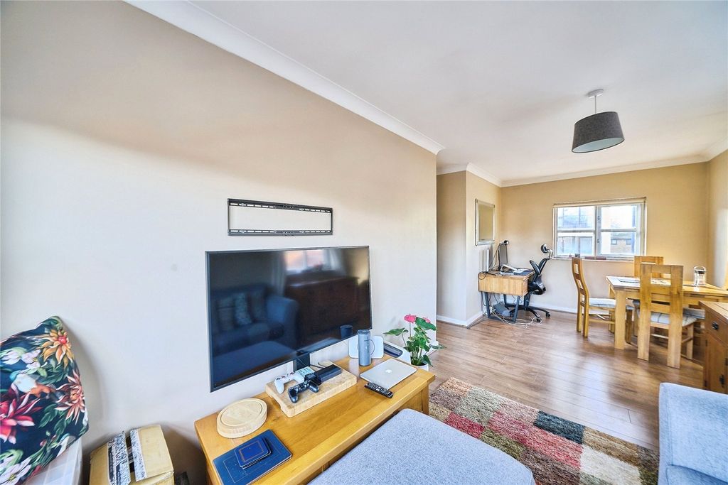 Property photo 2 of 14 Picture No. 05