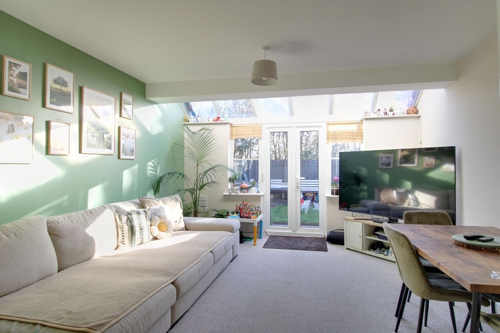 Property photo 3 of 16