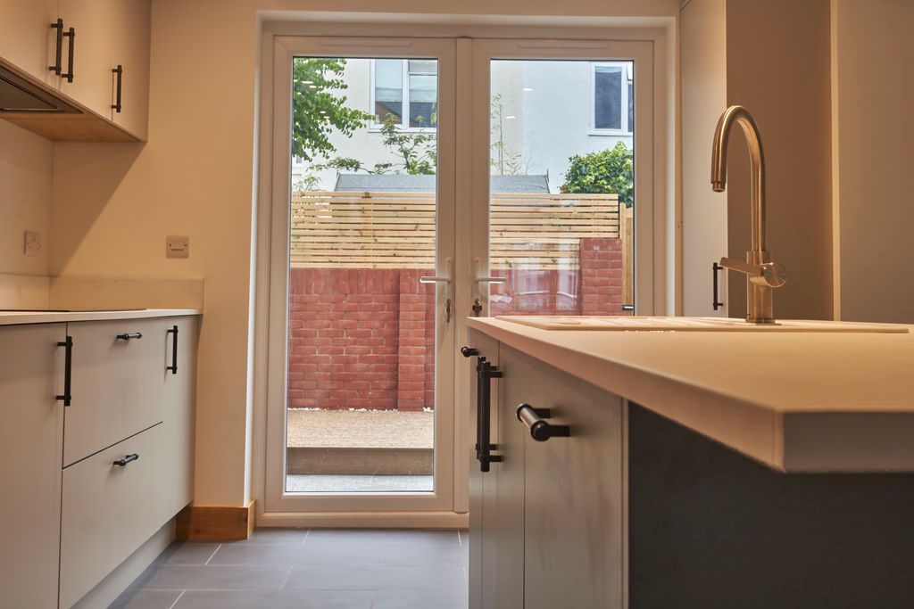 Property photo 3 of 17 Kitchen Diner