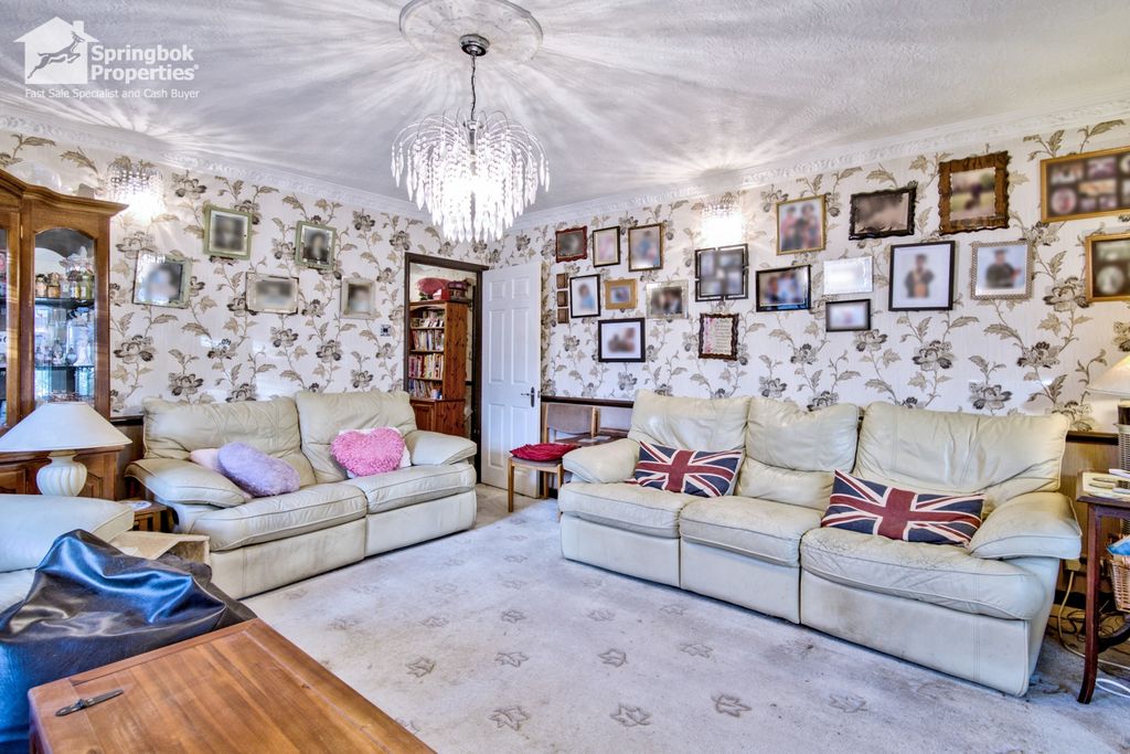 Property photo 2 of 19 Image 2