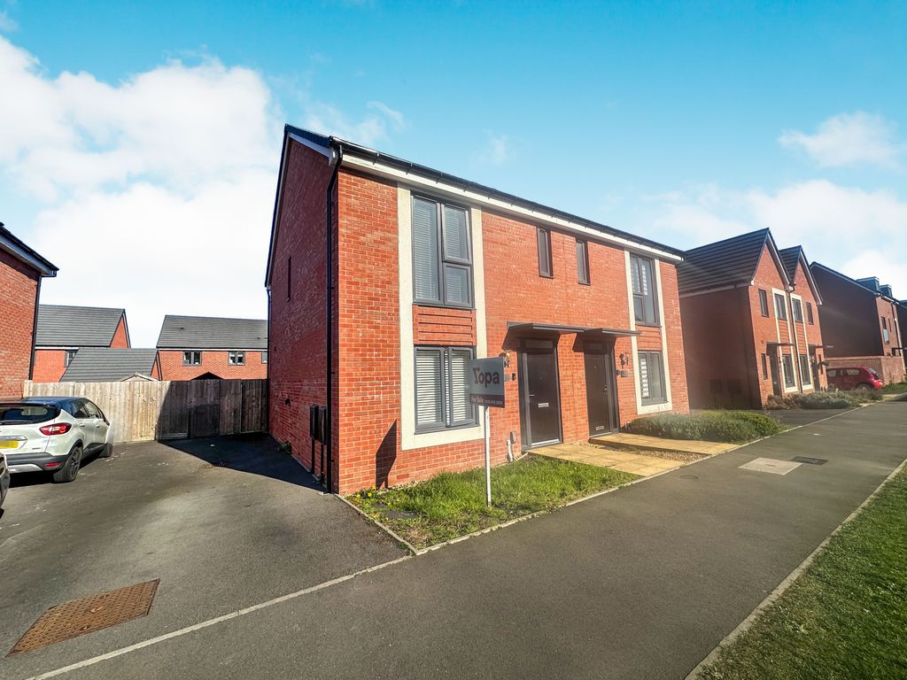 Property photo 1 of 16 Front