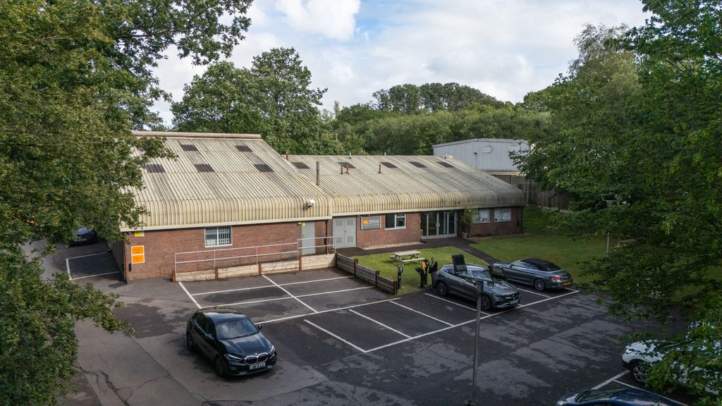 Property photo 3 of 15 1 Graylands Gateway, Langhurst Wood Road, Graylands, Horsham Rh12 4Qd