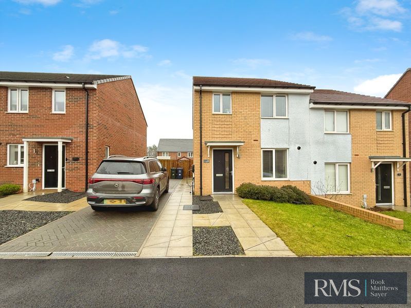 Property photo 1 of 10 Photo 5