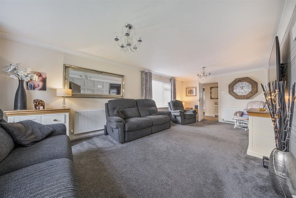 Property photo 3 of 22 1357781-16-68d3Dba2F41A5.Jpg