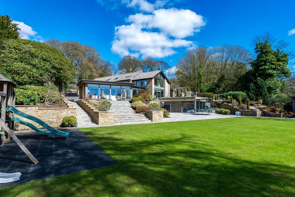 Additional image 56 of 4 bed barn conversion for saleColemans Barn, Off Chorley Old Road, Horwich, Bolton BL6