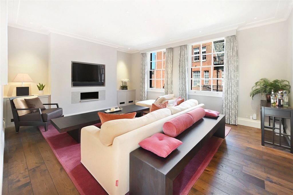 Property photo 2 of 17 Picture No. 57