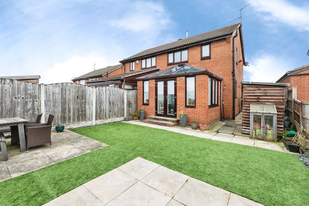 Property photo 2 of 16