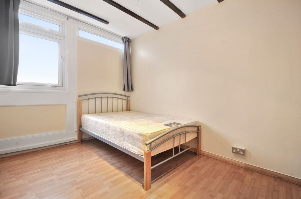 Property photo 3 of 7