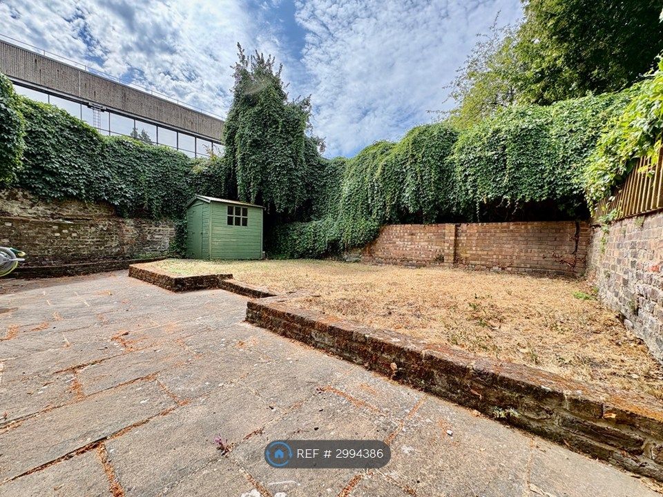 Property photo 2 of 7