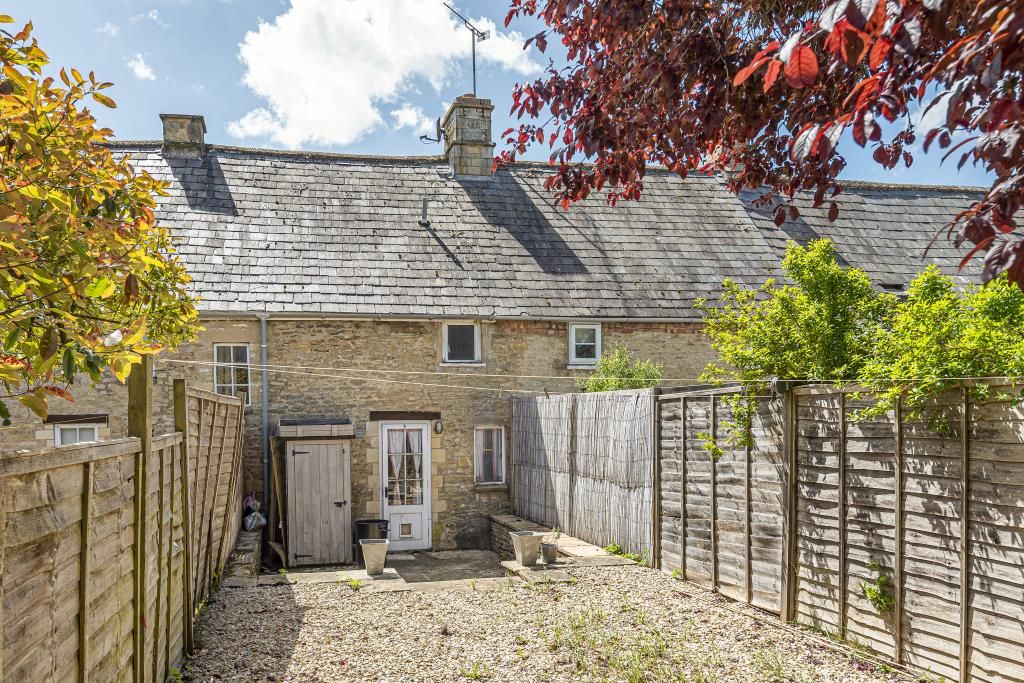 Property photo 2 of 10 Outside View