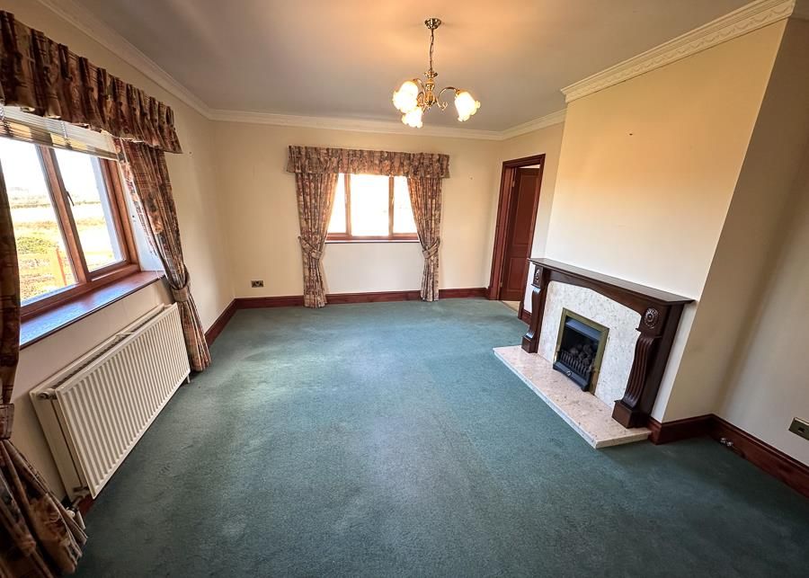 Property photo 2 of 25 Dining Room