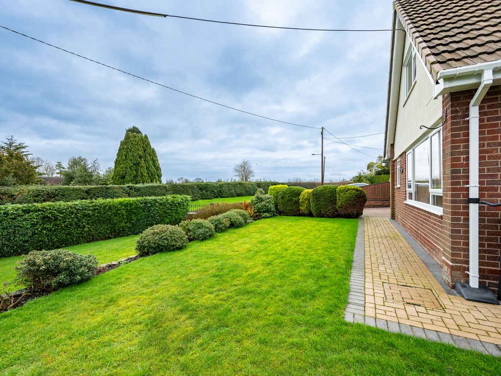 Property photo 3 of 17 Garden