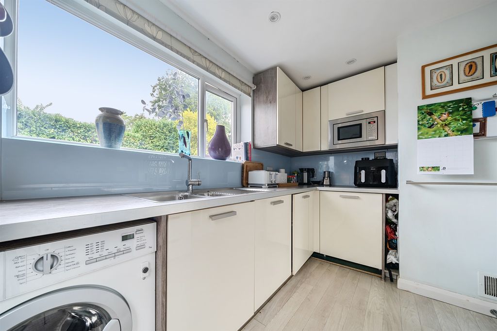 Property photo 3 of 22
