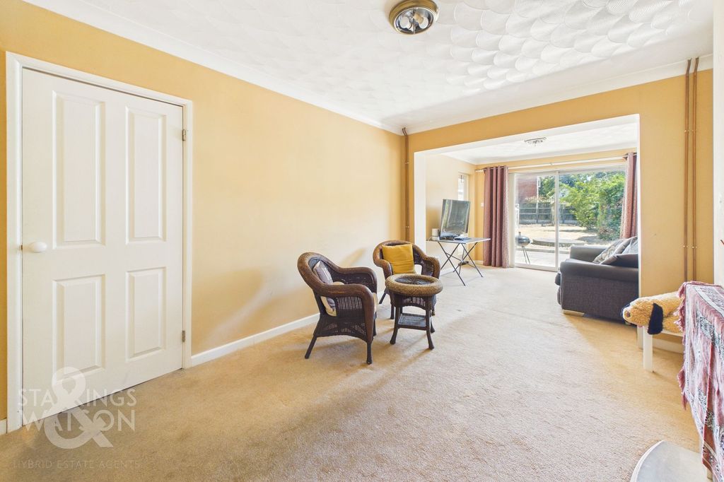 Property photo 2 of 22