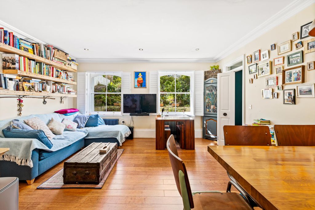 Property photo 2 of 12 Living Room