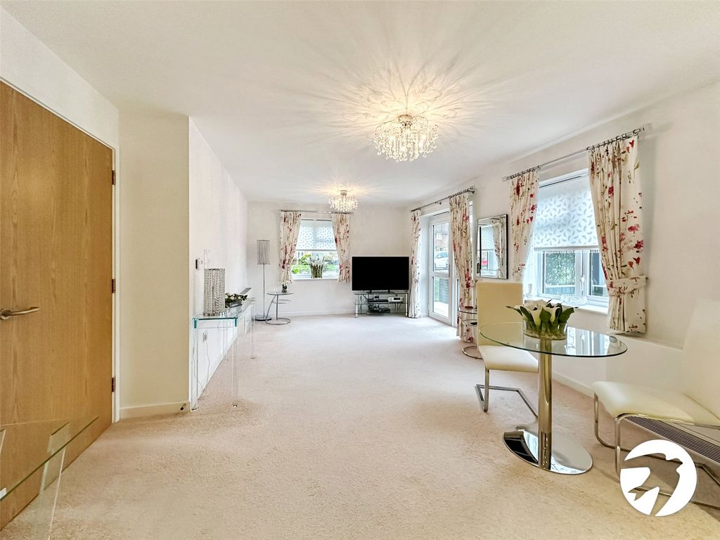 Property photo 2 of 8 Picture No. 06
