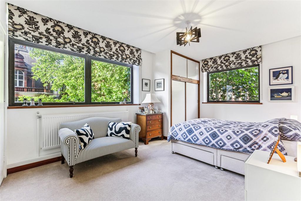 Property photo 2 of 14 1 (2).Jpg