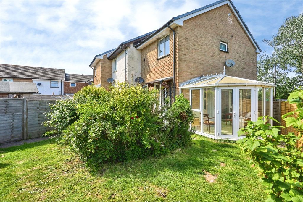Property photo 1 of 13 Garden