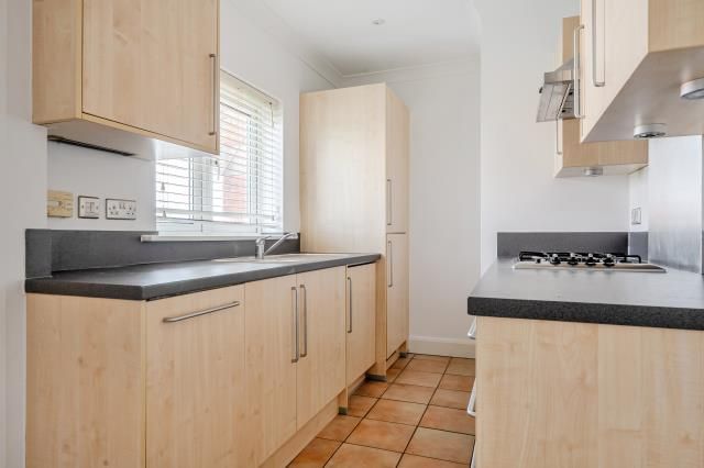 Property photo 2 of 20 Kitchen