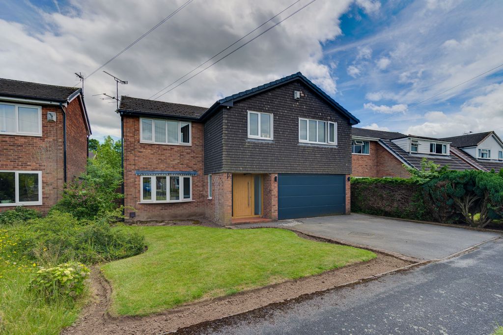 Property photo 1 of 30