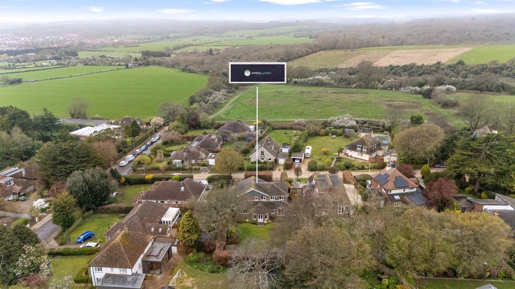 Property photo 3 of 28 Furze Close, 12-028Logo.Jpg